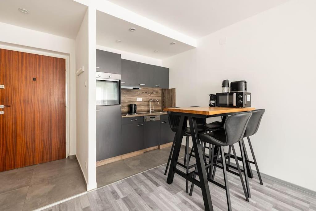 Cozy Renovated Apartment Close To Schoenbrunn Palace فيينا المظهر الخارجي الصورة
