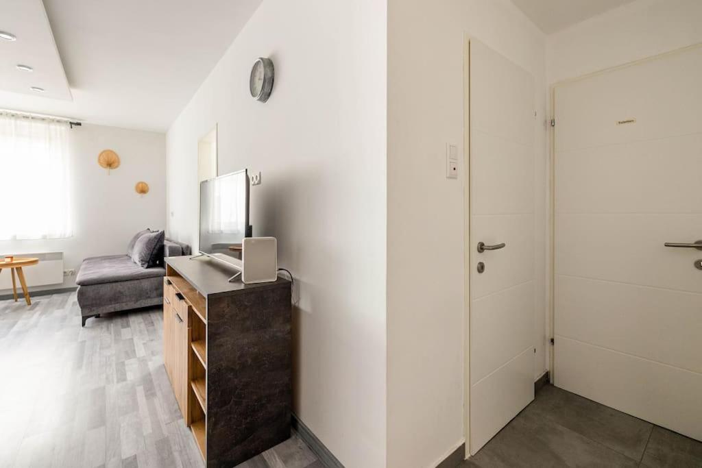 Cozy Renovated Apartment Close To Schoenbrunn Palace فيينا المظهر الخارجي الصورة